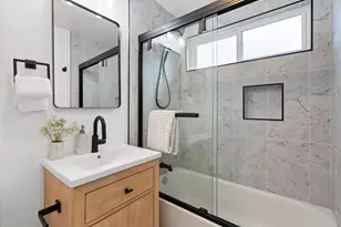 576 Green Manor Ct, Palo Alto, CA 94301 - Photo 16