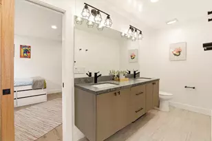 588 Craig Rd, Hillsborough, CA 94010 - Photo 34