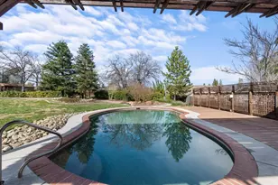 1426 Gladstone Ct, Redding, CA 96001 - Photo 40