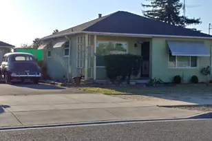 36871 Locust St, Newark, CA 94560 - Photo 2