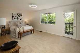 2910 Sherwood Dr, San Carlos, CA 94070 - Photo 10