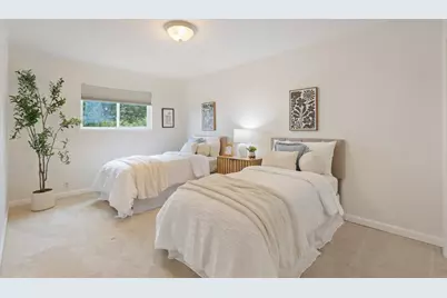 2910 Sherwood Dr, San Carlos, CA 94070 - Photo 14