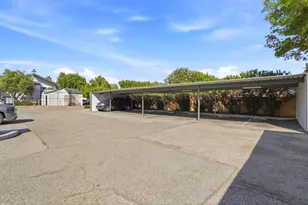 3819 7 Trees Blvd 303, San Jose, CA 95111 - Photo 36