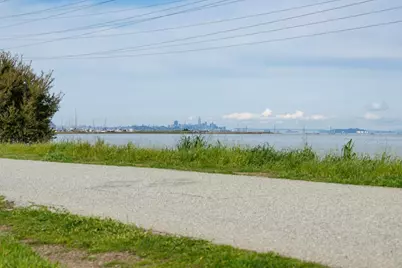 1729 Cypress Ave, San Mateo, CA 94401 - Photo 16