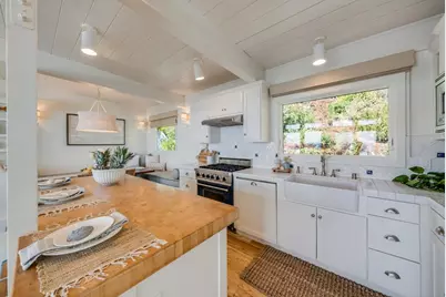 621 Beach Dr, Aptos, CA 95003 - Photo 18