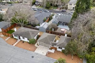 576 Green Manor Ct, Palo Alto, CA 94301 - Photo 38