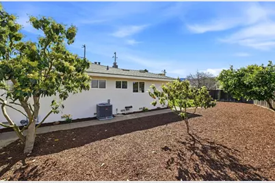 1115 Holmes Ave, Campbell, CA 95008 - Photo 24