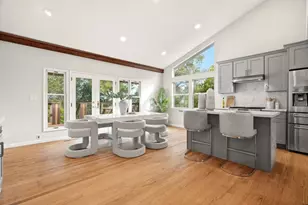 10140 Hillcrest Rd, Cupertino, CA 95014 - Photo 10