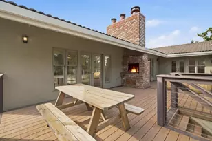 10140 Hillcrest Rd, Cupertino, CA 95014 - Photo 32