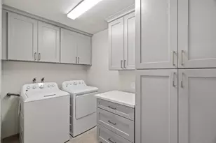 10140 Hillcrest Rd, Cupertino, CA 95014 - Photo 16