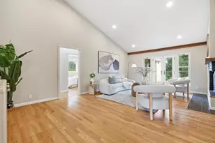 10140 Hillcrest Rd, Cupertino, CA 95014 - Photo 4