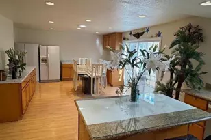 2758 Boncheff Dr, San Jose, CA 95133 - Photo 6