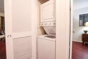 274 Stonegate Cir, San Jose, CA 95110 - Photo 18