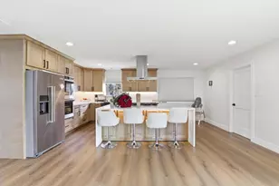 700 Eschenburg Dr, Gilroy, CA 95020 - Photo 14