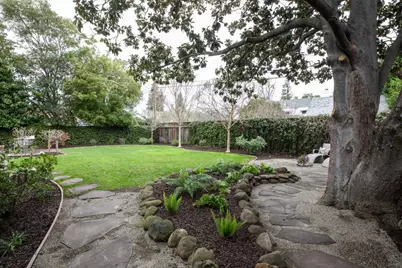 27 Nevada St, Redwood City, CA 94062 - Photo 32