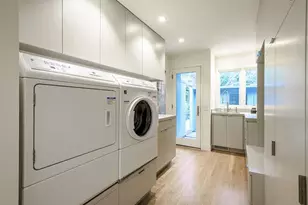 747 Bromfield Rd, Hillsborough, CA 94010 - Photo 44