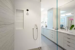 747 Bromfield Rd, Hillsborough, CA 94010 - Photo 32