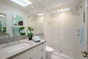 747 Bromfield Rd, Hillsborough, CA 94010 - Photo 38