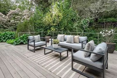 747 Bromfield Rd, Hillsborough, CA 94010 - Photo 46