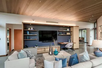 747 Bromfield Rd, Hillsborough, CA 94010 - Photo 58