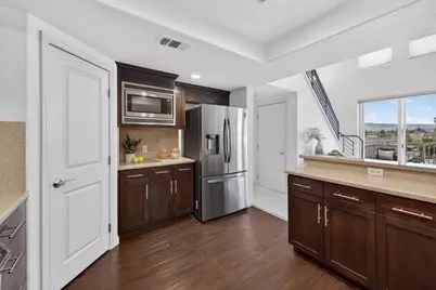 912 Campisi Way 417, Campbell, CA 95008 - Photo 6