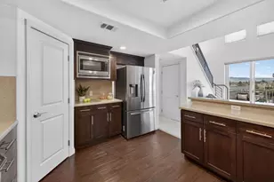 912 Campisi Way 417, Campbell, CA 95008 - Photo 6