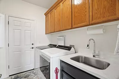 1404 Casablanca Cir, Gilroy, CA 95020 - Photo 22