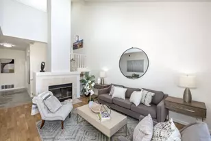 18 Binnacle Ln, Foster City, CA 94404 - Photo 4