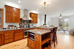 18101 Idylwild Rd, Los Gatos, CA 95033 - Photo 16