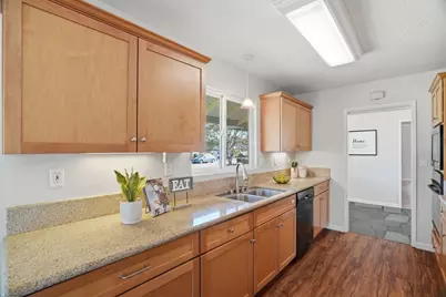 18940 Westview Dr, Saratoga, CA 95070 - Photo 10