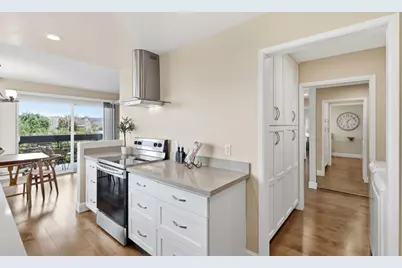 1075 Shell Blvd 7, Foster City, CA 94404 - Photo 4