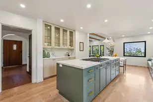 2323 Summit Dr, Hillsborough, CA 94010 - Photo 22