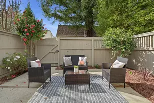 19713 Vineyard Ln, Saratoga, CA 95070 - Photo 2