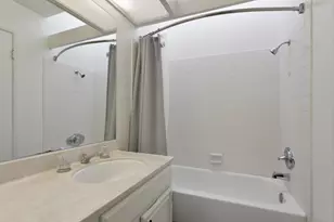 3674 Oakwood Ter 302, Fremont, CA 94536 - Photo 16