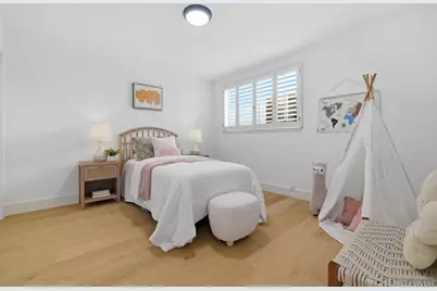 550 Holyoke St, San Francisco, CA 94134 - Photo 20