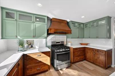 704 Lexington Pl, Gilroy, CA 95020 - Photo 16