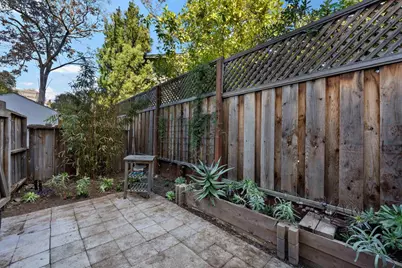 1177 Smith Ave, Campbell, CA 95008 - Photo 18