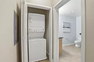 88 Bush St 3178, San Jose, CA 95126 - Photo 18