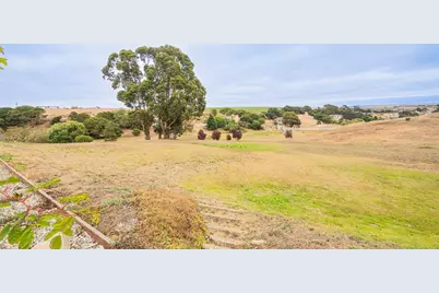 9891 Equestrian Pl, Salinas, CA 93907 - Photo 4