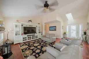 9891 Equestrian Pl, Salinas, CA 93907 - Photo 10