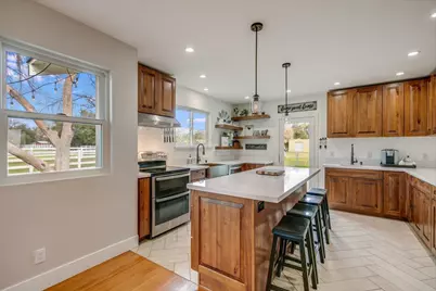 2015 Trumar Ln, Gilroy, CA 95020 - Photo 6