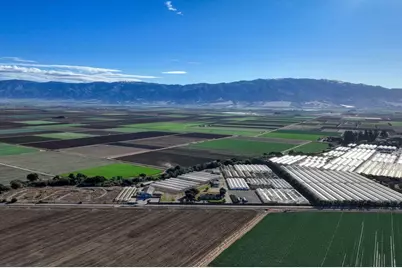 26000 Encinal, Salinas, CA 93908 - Photo 2