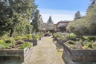 2 Somerset Ln, Atherton, CA 94027 - Photo 44