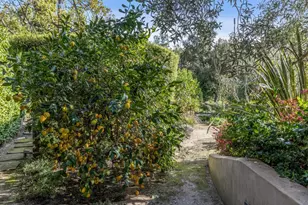 2 Somerset Ln, Atherton, CA 94027 - Photo 48