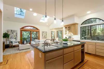 6 Megans Ln, Woodside, CA 94062 - Photo 4