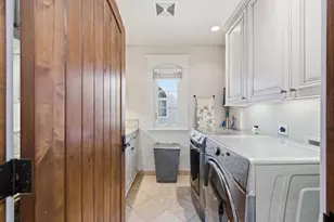 926 Rosewood Ave, San Carlos, CA 94070 - Photo 36