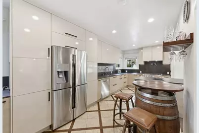 926 Rosewood Ave, San Carlos, CA 94070 - Photo 18