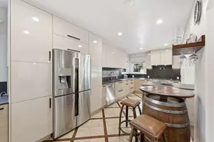 926 Rosewood Ave, San Carlos, CA 94070 - Photo 18