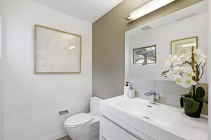 129 Lowell Ave, Palo Alto, CA 94301 - Photo 22