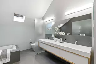 129 Lowell Ave, Palo Alto, CA 94301 - Photo 8